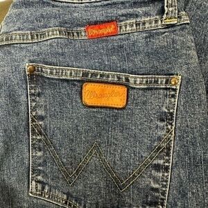 9.  Women’s wranglers size 9 x 36